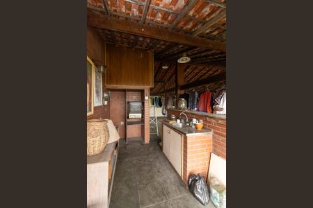 Casa para alugar com 300m², 5 quartos e 6 vagas Casa para alugar com 300m², 5 quartos e 6 vagasTerraço