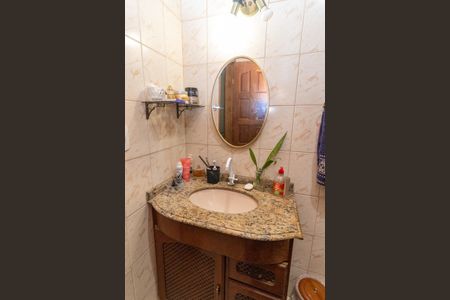 Casa para alugar com 300m², 5 quartos e 6 vagas Casa para alugar com 300m², 5 quartos e 6 vagasBanheiro Social