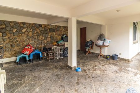 Casa para alugar com 300m², 5 quartos e 6 vagas Casa para alugar com 300m², 5 quartos e 6 vagasGaragem