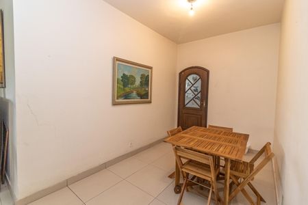 Casa para alugar com 300m², 5 quartos e 6 vagas Casa para alugar com 300m², 5 quartos e 6 vagasSala de Jantar