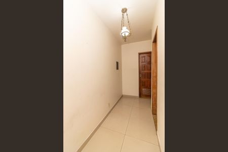 Casa para alugar com 300m², 5 quartos e 6 vagas Casa para alugar com 300m², 5 quartos e 6 vagasCorredor