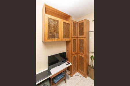 Casa para alugar com 300m², 5 quartos e 6 vagas Casa para alugar com 300m², 5 quartos e 6 vagasQuarto 2