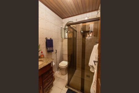 Casa para alugar com 300m², 5 quartos e 6 vagas Casa para alugar com 300m², 5 quartos e 6 vagasBanheiro Social