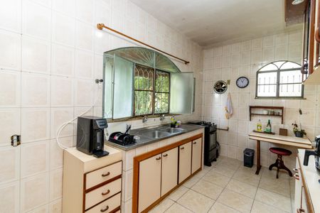 Casa para alugar com 300m², 5 quartos e 6 vagas Casa para alugar com 300m², 5 quartos e 6 vagasCozinha