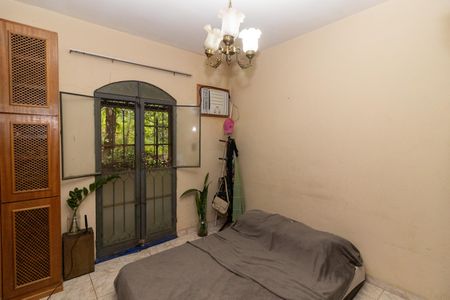 Casa para alugar com 300m², 5 quartos e 6 vagas Casa para alugar com 300m², 5 quartos e 6 vagasQuarto 2