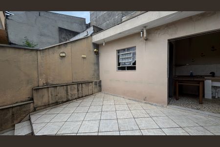 Casa para alugar com 103m², 2 quartos e 1 vagaQuintal