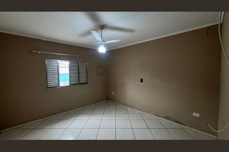 Casa para alugar com 103m², 2 quartos e 1 vagaQuarto 1