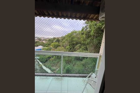 Varanda de casa de condomínio para alugar com 2 quartos, 69m² em Colubandê, São Gonçalo