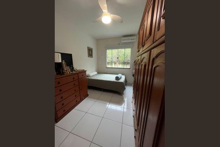 Quarto de casa de condomínio para alugar com 2 quartos, 69m² em Colubandê, São Gonçalo