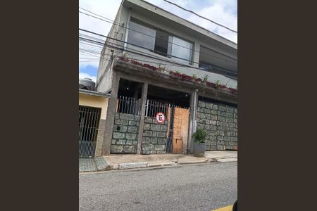 Vista da Rua de casa à venda com 1 quarto, 250m² em Jardim Tupanci, Barueri