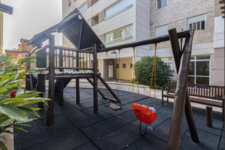 Apartamento para alugar com 103m², 2 quartos e 2 vagasplay ground_1