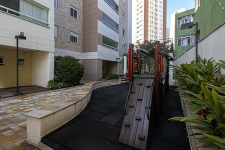 Apartamento para alugar com 103m², 2 quartos e 2 vagasplay ground_3