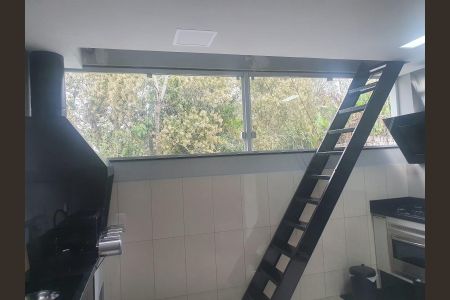 Casa de condomínio para alugar com 115m², 3 quartos e 2 vagasCozinha