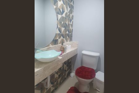 Casa de condomínio para alugar com 115m², 3 quartos e 2 vagasBanheiro