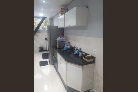 Casa de condomínio para alugar com 115m², 3 quartos e 2 vagasCozinha