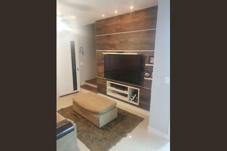 Sala de casa de condomínio para alugar com 3 quartos, 115m² em Jardim Petropolis, Cotia