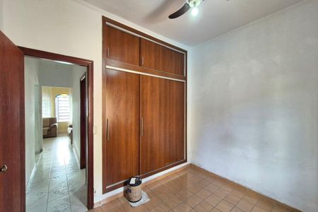 Casa à venda com 226m², 3 quartos e 3 vagasQuarto 2 