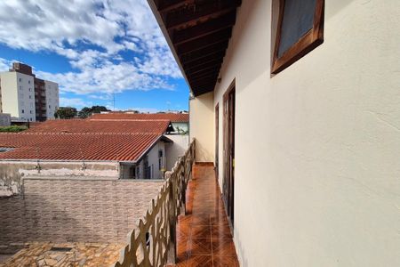 Casa à venda com 226m², 3 quartos e 3 vagasVaranda do Salão 