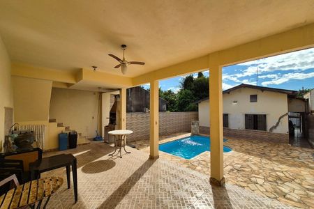 Casa à venda com 226m², 3 quartos e 3 vagasÁrea comum - Churrasqueira