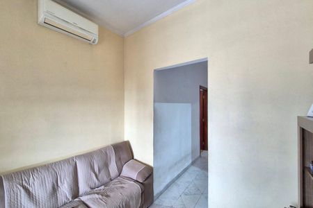 Casa à venda com 226m², 3 quartos e 3 vagasSala