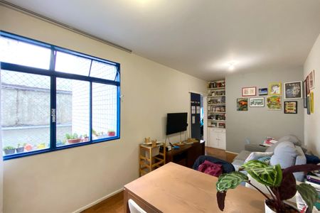 Sala de apartamento para alugar com 2 quartos, 59m² em Coração Eucarístico, Belo Horizonte