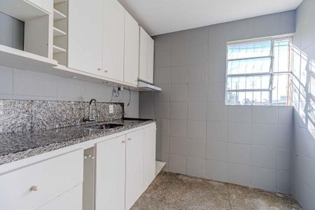 Cozinha  de apartamento para alugar com 2 quartos, 48m² em Centro, Viamão