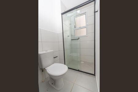 Banheiro da Suíte  de apartamento para alugar com 2 quartos, 56m² em Loteamento Remanso Campineiro, Hortolândia