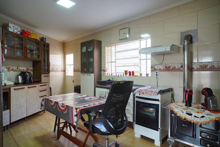 Casa à venda com 535m², 5 quartos e 1 vagaCozinha