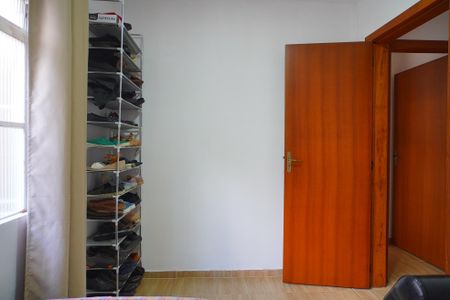 Casa à venda com 535m², 5 quartos e 1 vagaQuarto  2