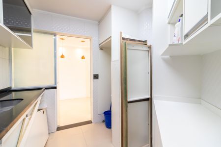 Apartamento à venda com 72m², 3 quartos e 2 vagas Apartamento à venda com 72m², 3 quartos e 2 vagasCozinha