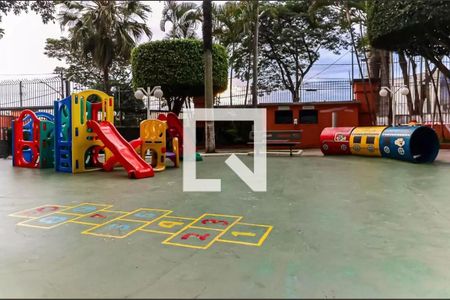 Apartamento à venda com 72m², 3 quartos e 2 vagas Apartamento à venda com 72m², 3 quartos e 2 vagasÁrea comum - Playground