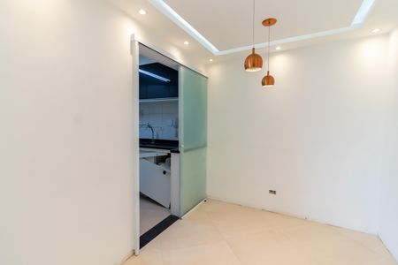Apartamento à venda com 72m², 3 quartos e 2 vagas Apartamento à venda com 72m², 3 quartos e 2 vagasSala de Jantar
