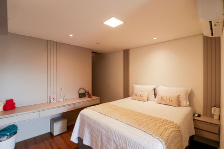 Casa à venda com 150m², 3 quartos e 4 vagasSuíte