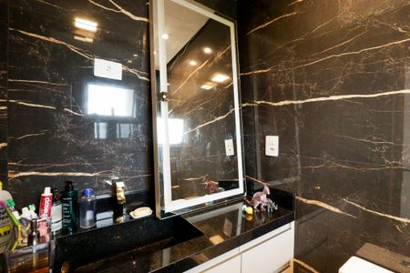 Casa à venda com 150m², 3 quartos e 4 vagasBanheiro da Suíte