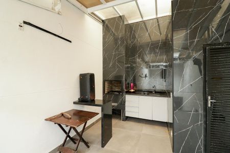Casa à venda com 150m², 3 quartos e 4 vagasÁrea de Serviço e Churrasqueira