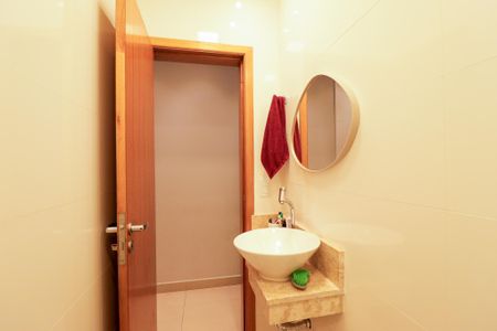 Casa à venda com 150m², 3 quartos e 4 vagasLavabo