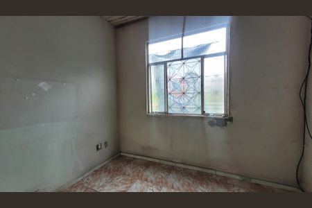 Sala de casa para alugar com 2 quartos, 40m² em Turiaçú, Rio de Janeiro