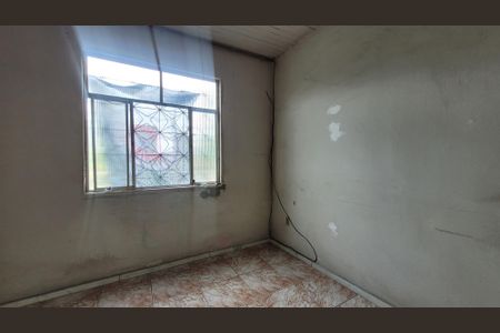 Sala de casa para alugar com 2 quartos, 40m² em Turiaçú, Rio de Janeiro