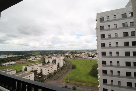 Sacada de apartamento para alugar com 2 quartos, 50m² em Shopping Park, Uberlândia
