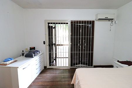 Casa à venda com 262m², 3 quartos e 6 vagasSuíte