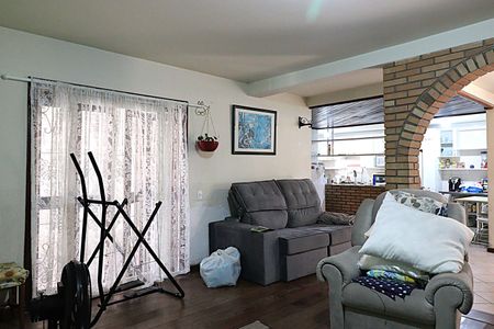 Casa à venda com 262m², 3 quartos e 6 vagasSala