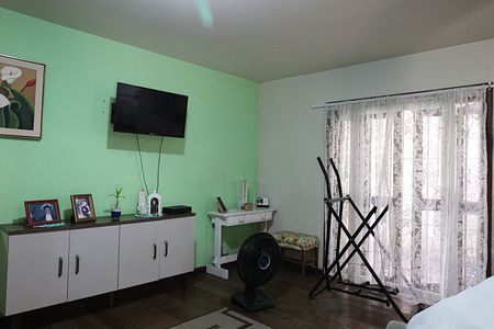 Casa à venda com 262m², 3 quartos e 6 vagasSala