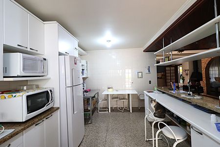 Casa à venda com 262m², 3 quartos e 6 vagasCozinha