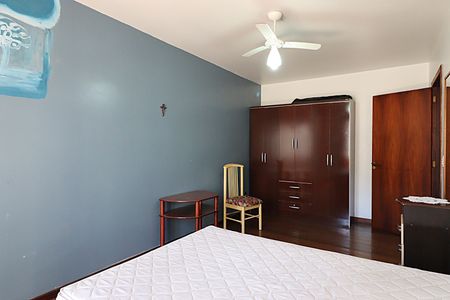 Casa à venda com 262m², 3 quartos e 6 vagasQuarto 3