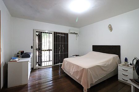 Casa à venda com 262m², 3 quartos e 6 vagasSuíte