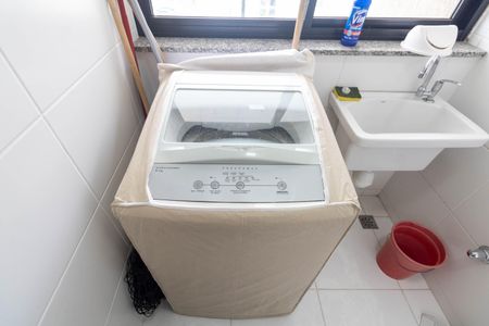 Apartamento para alugar com 58m², 2 quartos e 1 vagaCozinha e Área de Serviço