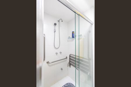 Apartamento para alugar com 58m², 2 quartos e 1 vagaBanheiro Social