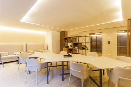 Studio para alugar com 21m², 1 quarto e sem vaga Studio para alugar com 21m², 1 quarto e sem vagaHall social