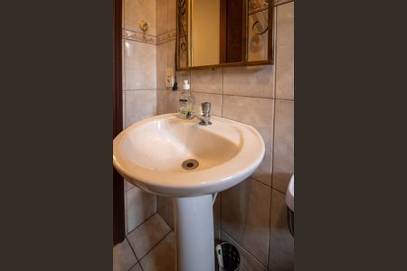 Casa à venda com 127m², 3 quartos e 2 vagasBanheiro 2