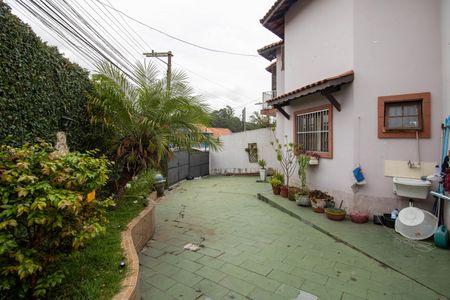 Casa à venda com 127m², 3 quartos e 2 vagasQuintal